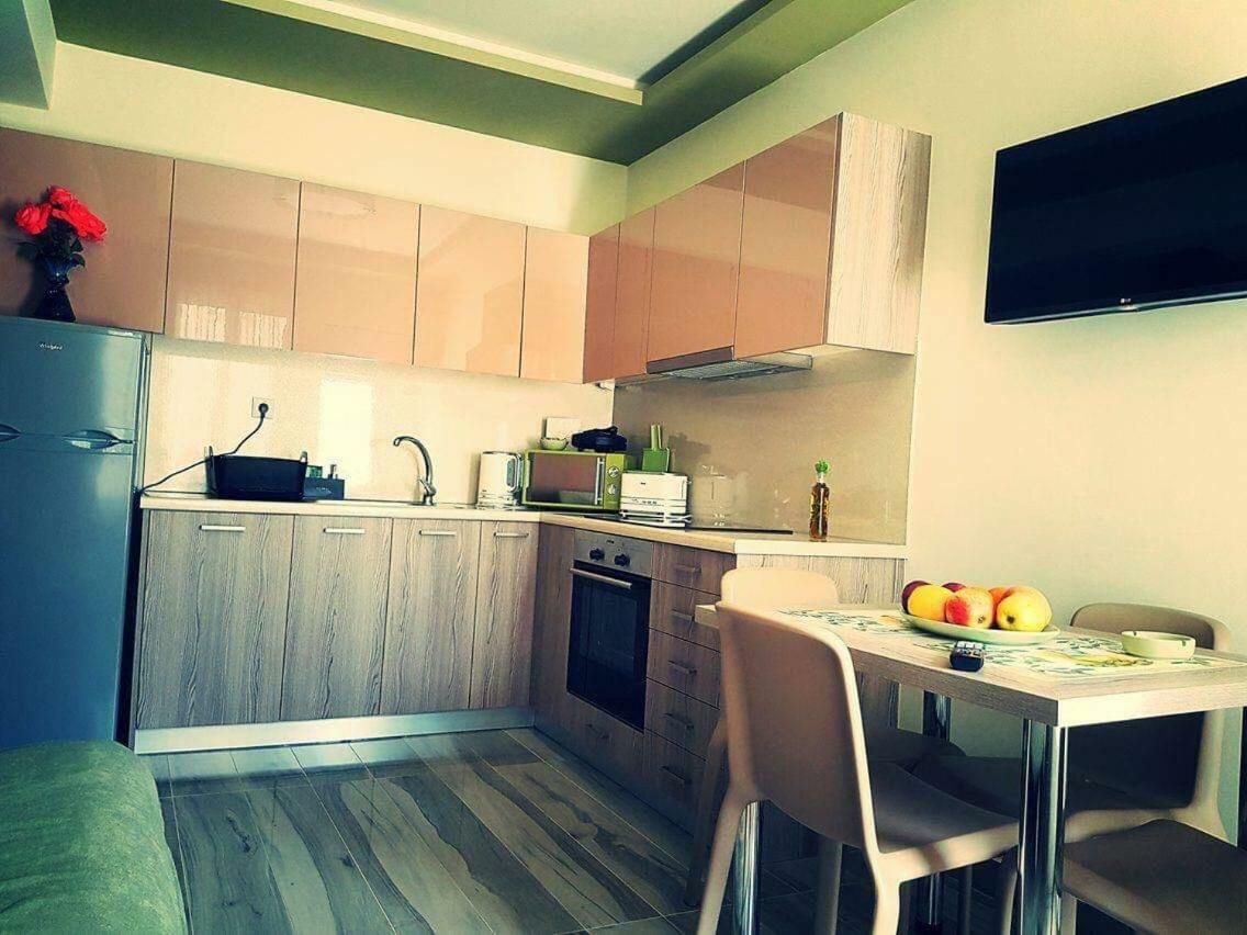 Luxury Apartments Near To The Beach Plakiász Kültér fotó